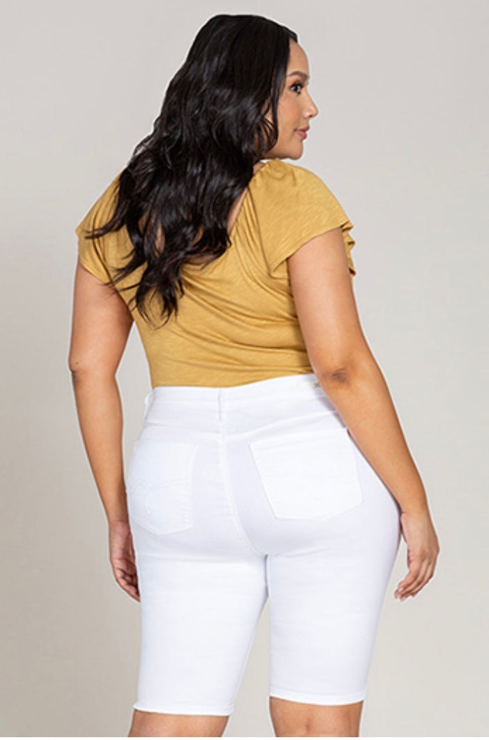Jean - White Bermuda Shorts (Wide Fit)